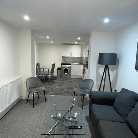 2 Bed Room Luxury Apartment In Old Kent Road لندن المظهر الخارجي الصورة