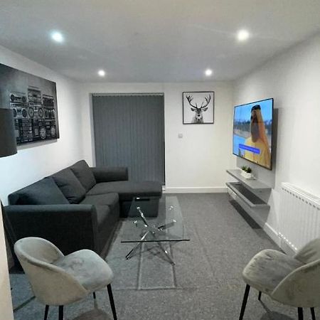 2 Bed Room Luxury Apartment In Old Kent Road لندن المظهر الخارجي الصورة