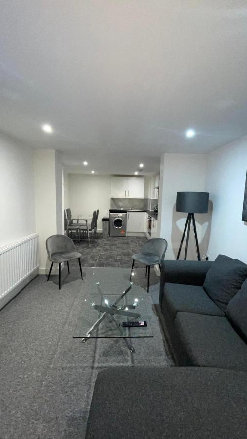 2 Bed Room Luxury Apartment In Old Kent Road لندن المظهر الخارجي الصورة