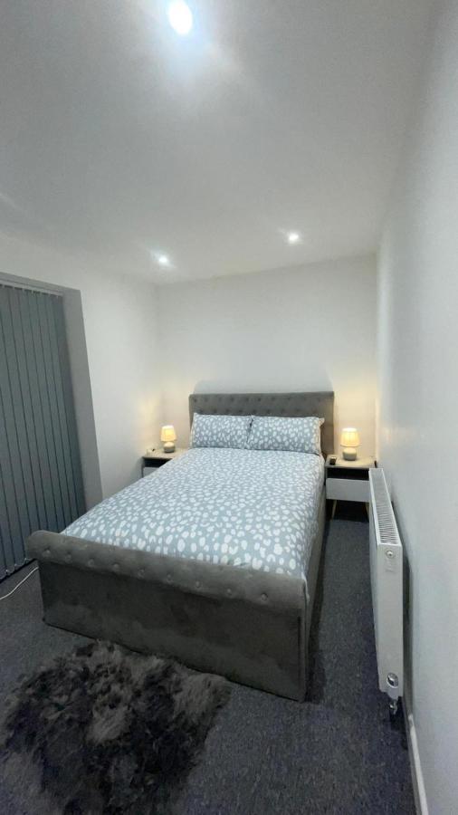 2 Bed Room Luxury Apartment In Old Kent Road لندن المظهر الخارجي الصورة