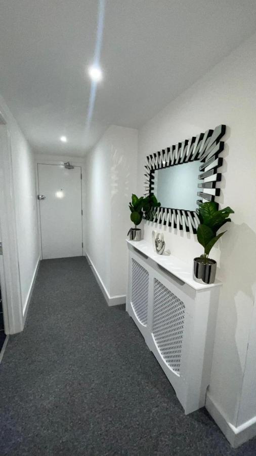 2 Bed Room Luxury Apartment In Old Kent Road لندن المظهر الخارجي الصورة